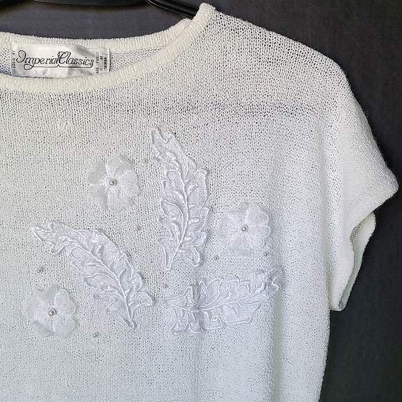 Imperial Classics White Knit Cap Sleeve TShirt with Embroidered Leaves - Large - Picture 2 of 9
